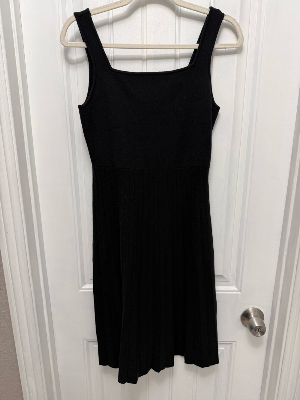Merokeety Black Sleeveless Sweater Weight Swing Dress Size Small (4-9)